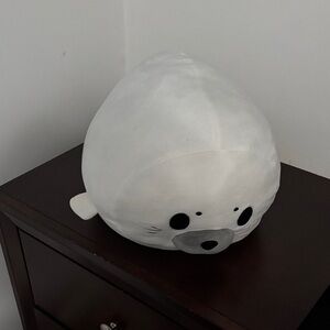 Monterey Bay Aquarium White Seal Plush